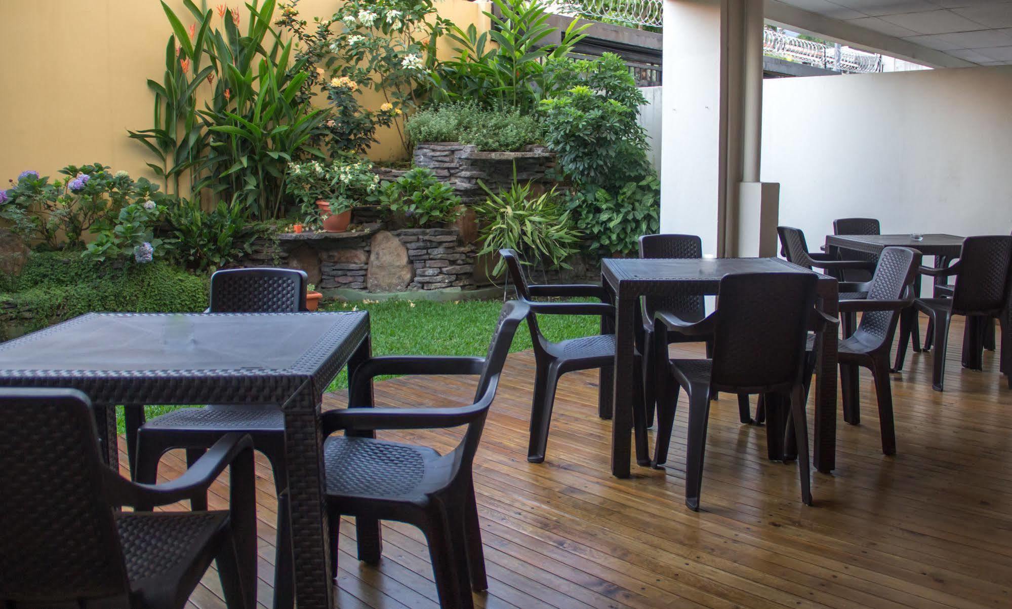 Maria Jose Suites San Salvador Ngoại thất bức ảnh